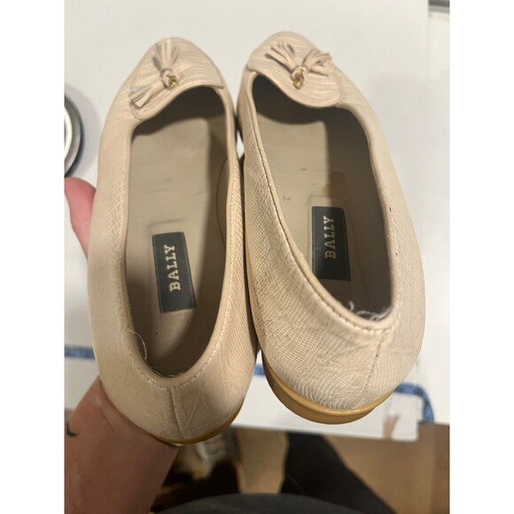 Vintage Women’s Bally ‘Gerry’ Tasseled Bone Loafers Embossed Snake Skin Sz 10 - Picture 6 of 8